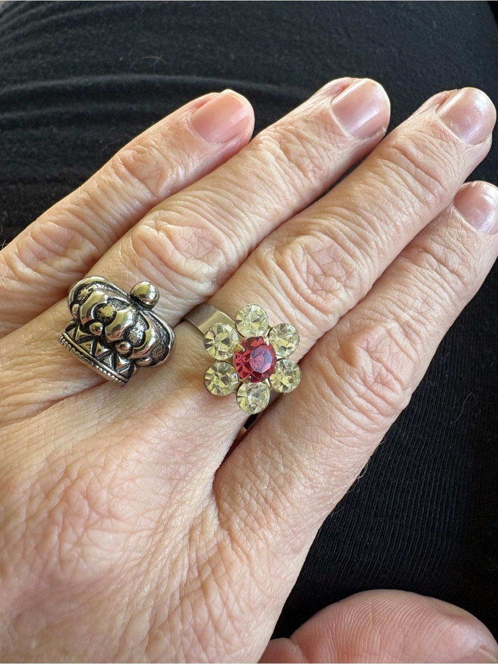 Set of 2 rings made from vintage clip earrings. Size adjustable.